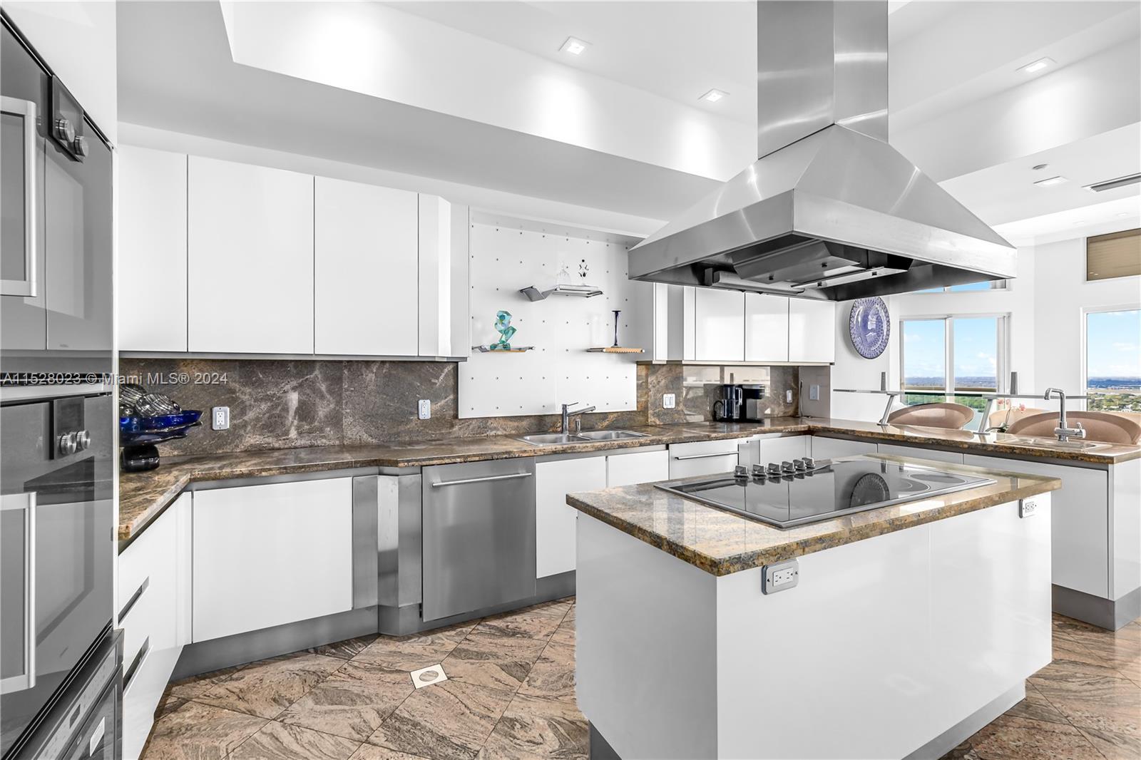 2600 ISL BLVD WILLIAMS IS - Residential