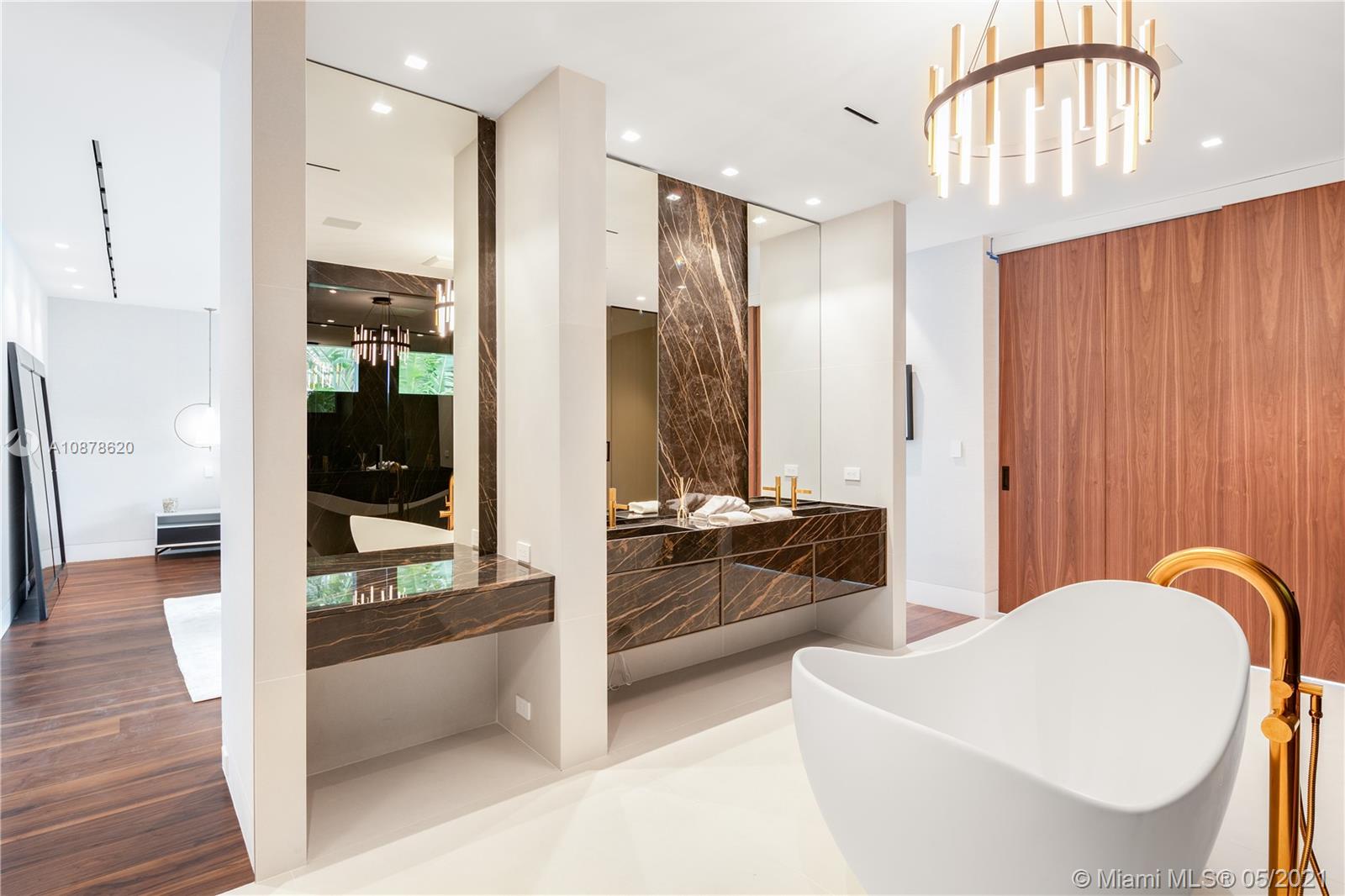 BAY HARBOR ISLAND - Residential