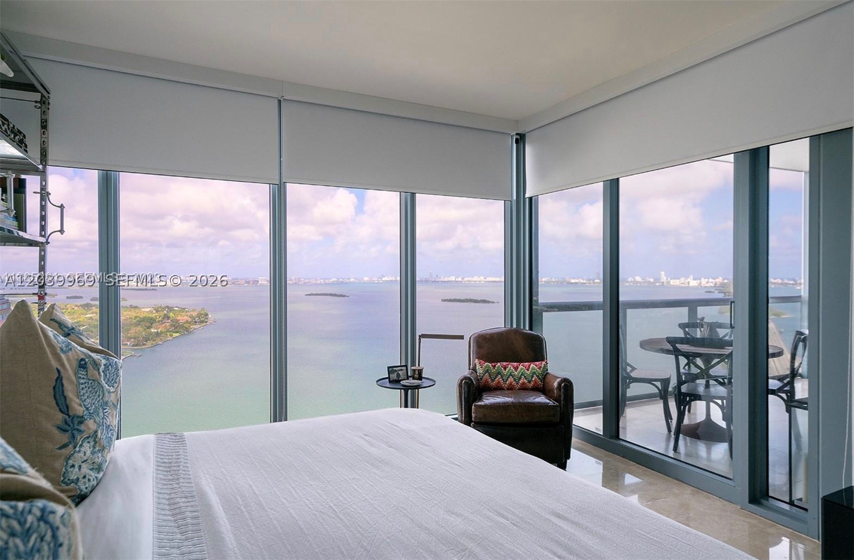 BLUE CONDO - Residential Lease