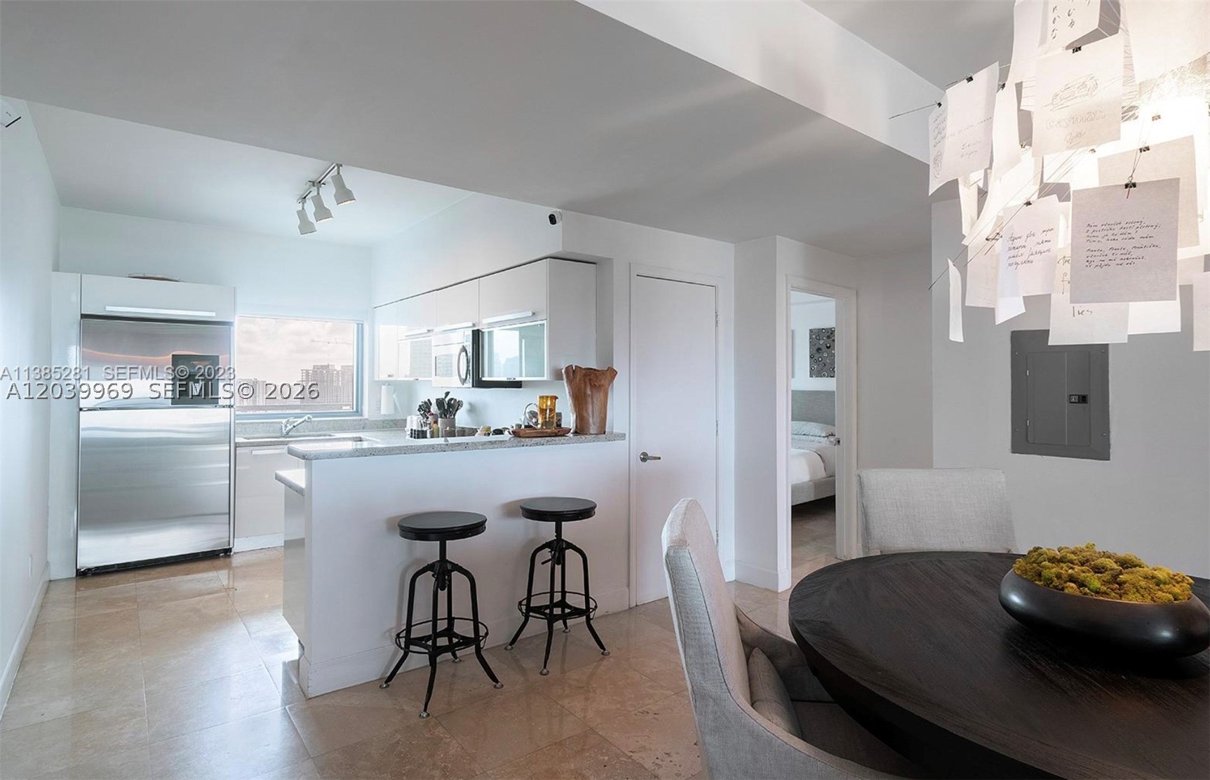 BLUE CONDO - Residential Lease