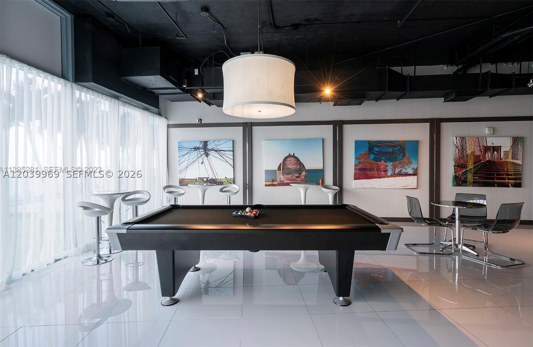 BLUE CONDO - Residential Lease
