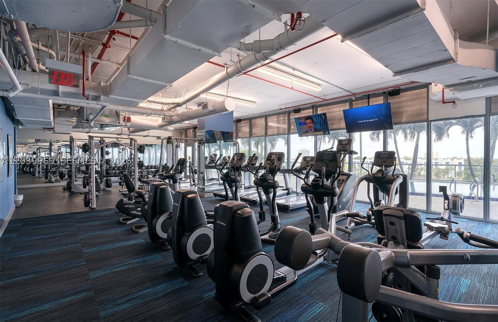 BLUE CONDO - Residential Lease