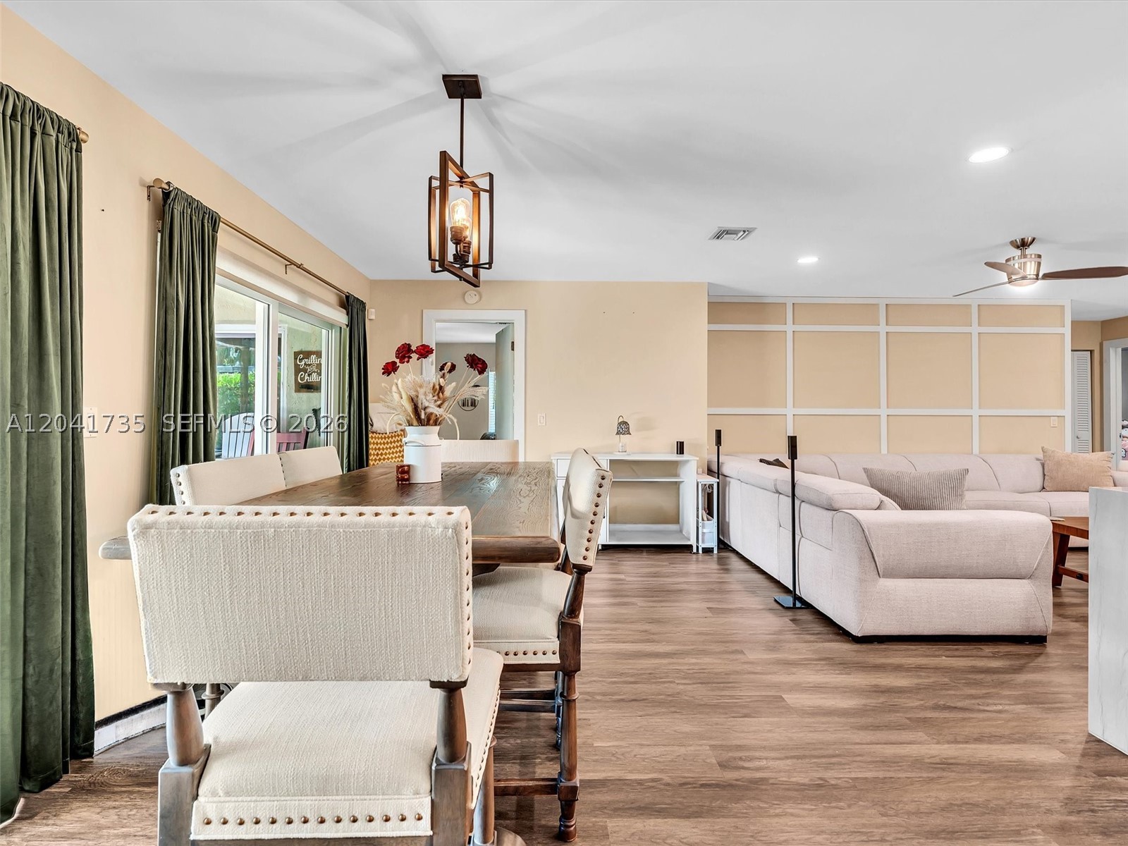 RAMBLEWOOD VILLAS - Residential