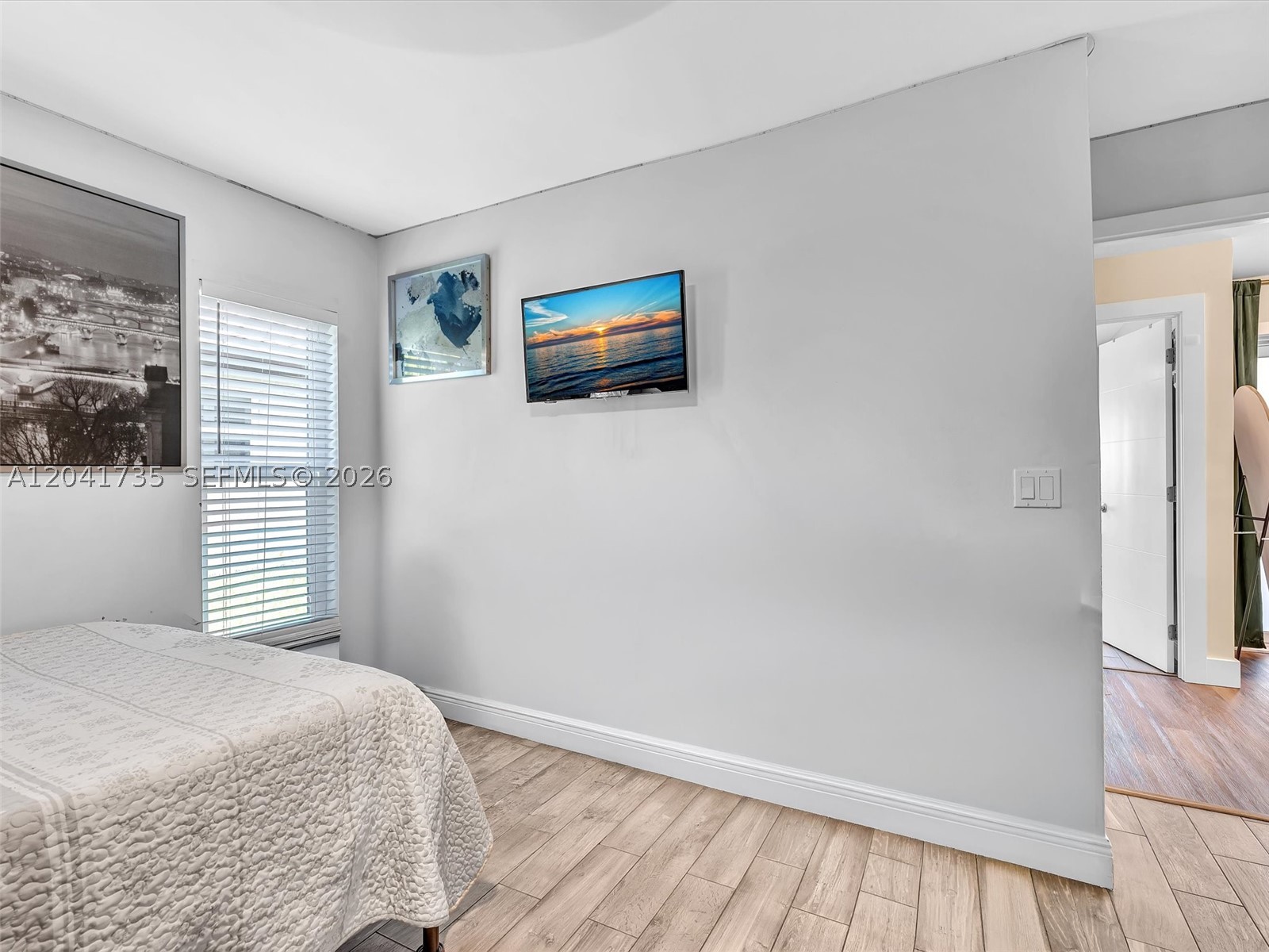 RAMBLEWOOD VILLAS - Residential