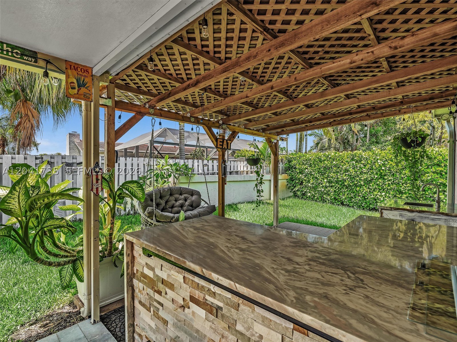 RAMBLEWOOD VILLAS - Residential