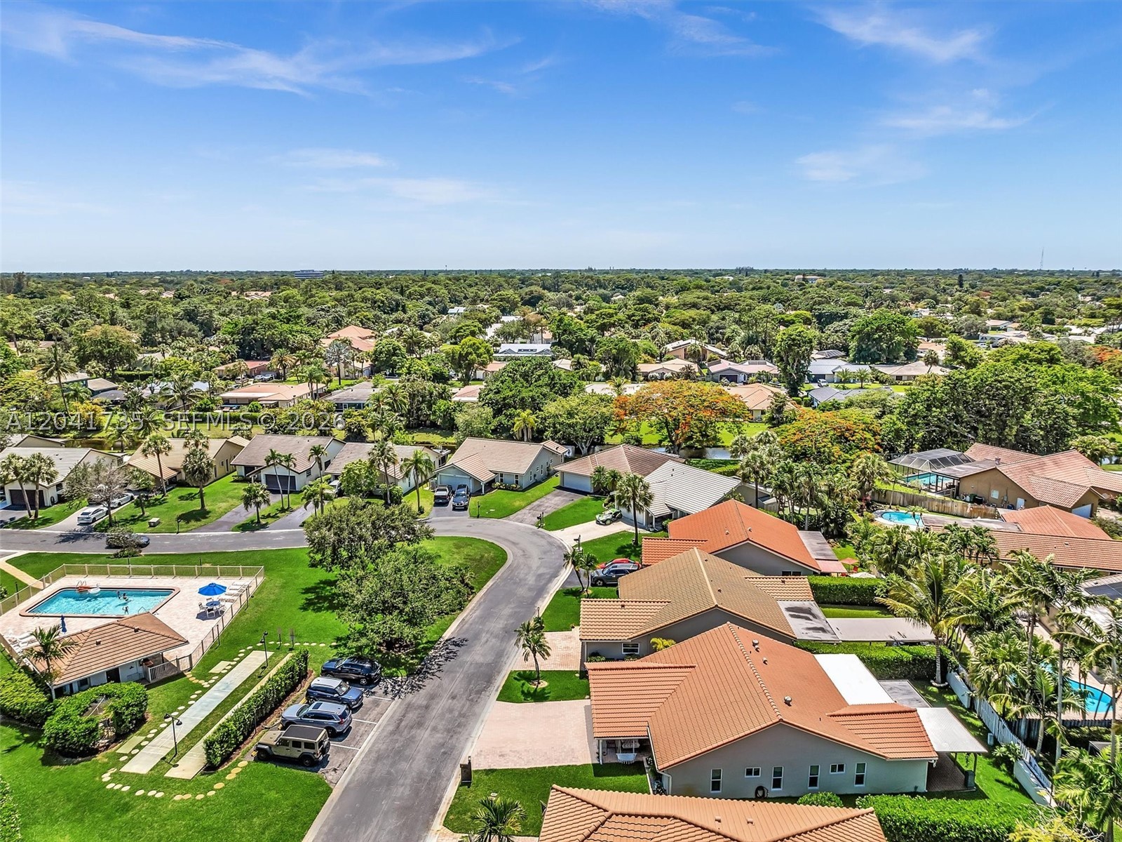 RAMBLEWOOD VILLAS - Residential