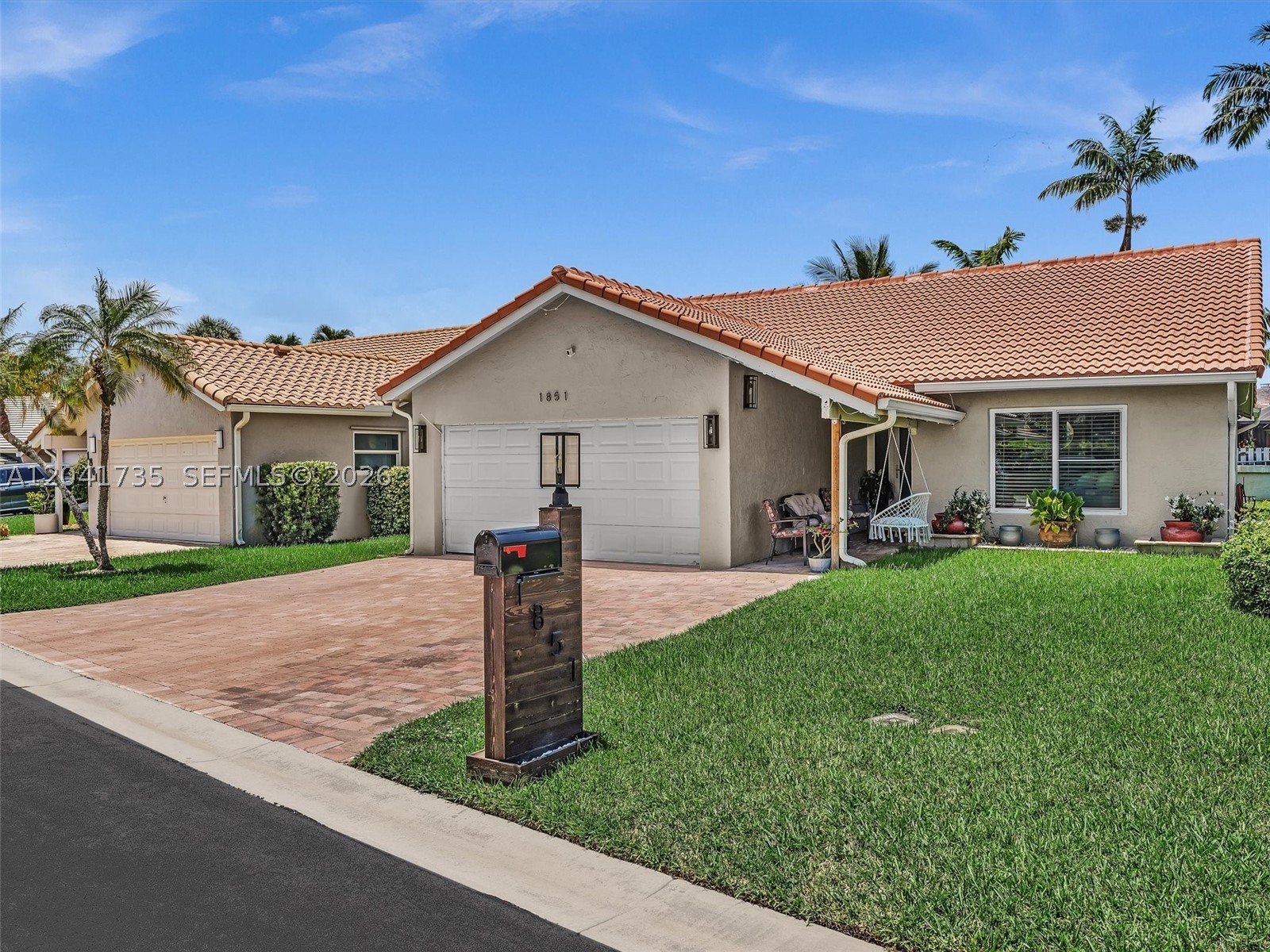 RAMBLEWOOD VILLAS - Residential