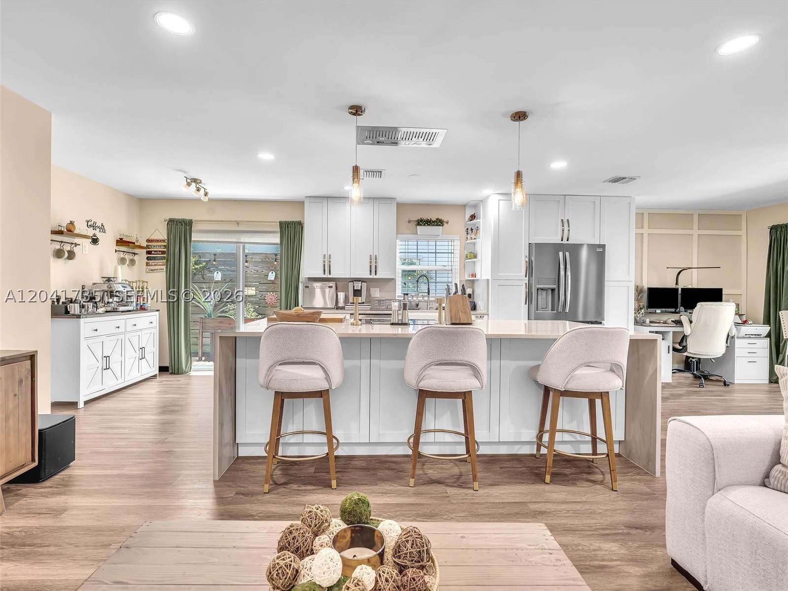 RAMBLEWOOD VILLAS - Residential