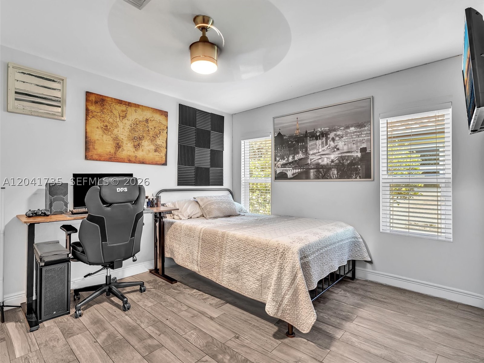 RAMBLEWOOD VILLAS - Residential