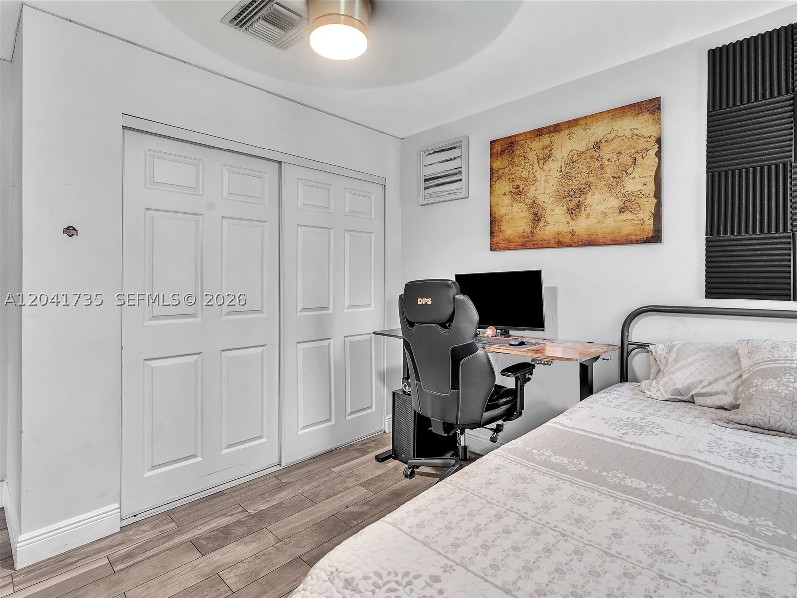 RAMBLEWOOD VILLAS - Residential