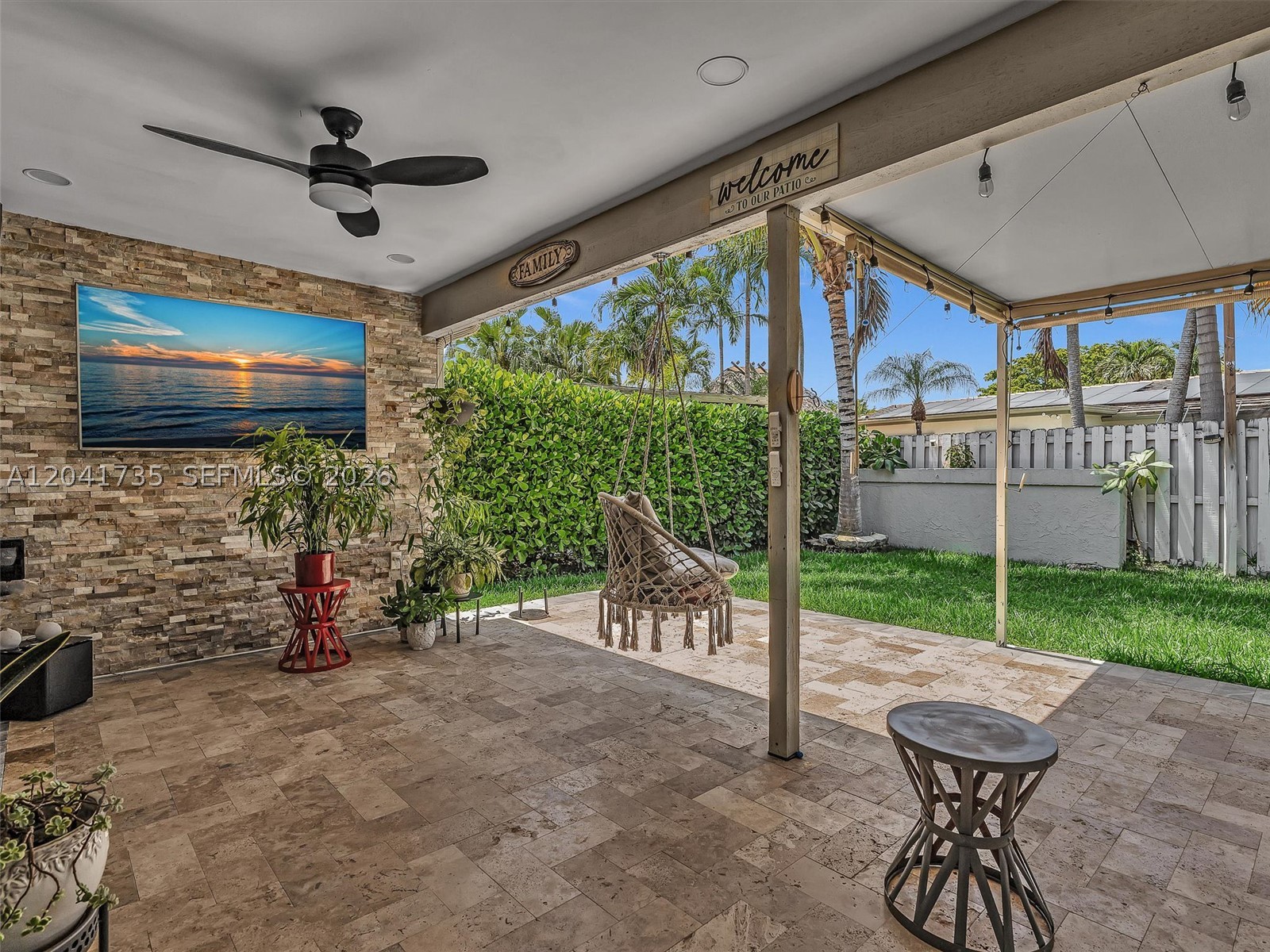 RAMBLEWOOD VILLAS - Residential