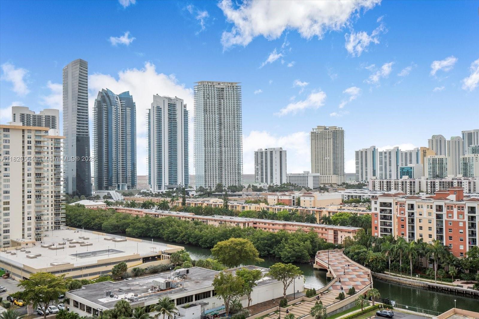 WINSTON TOWERS 200 - Residential