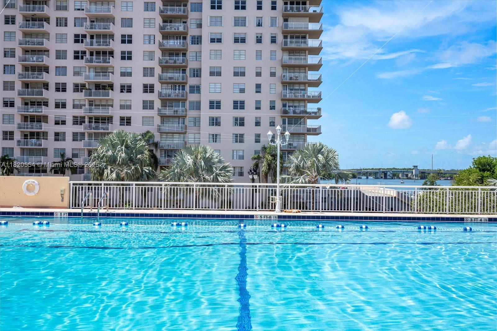 WINSTON TOWERS 200 - Residential