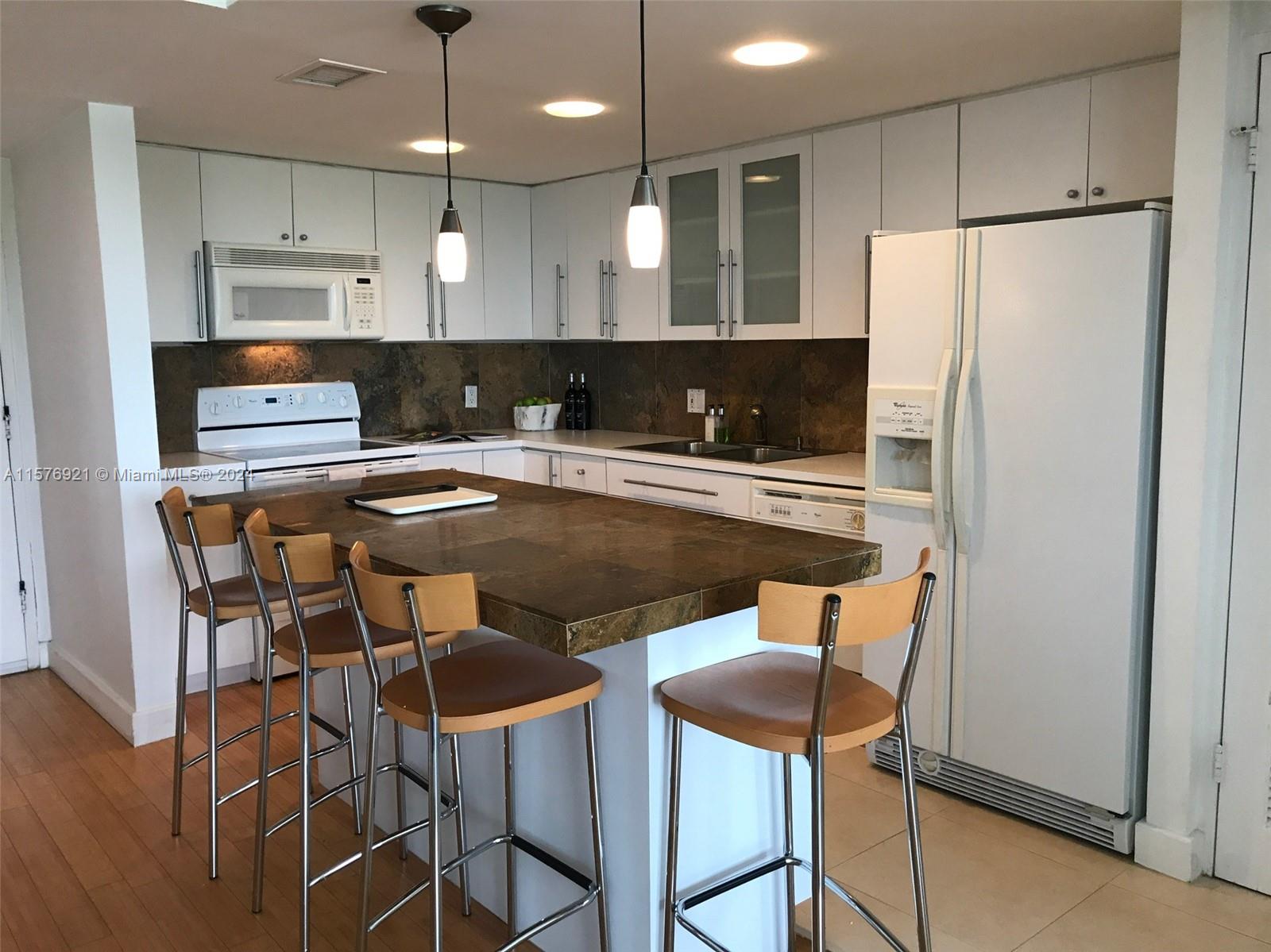 BRICKELL BISCAYNE CONDO - Residential Lease
