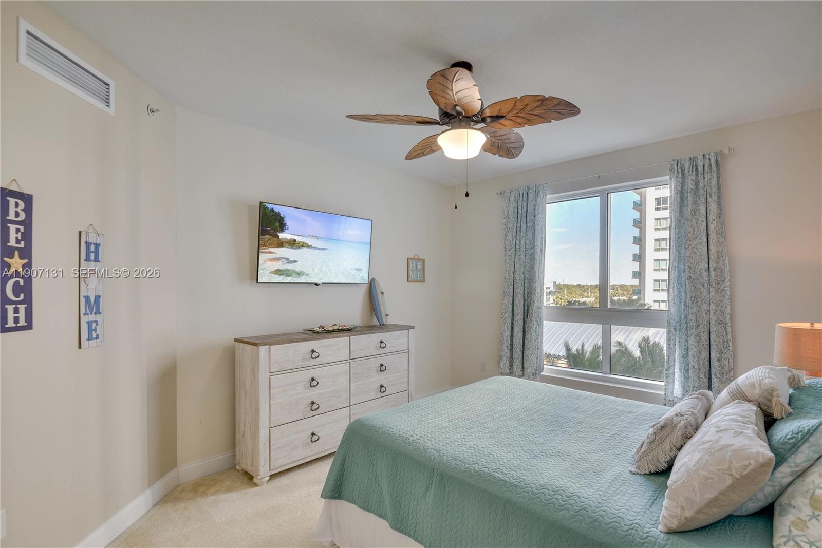 Marina Grande On The Halif - Residential