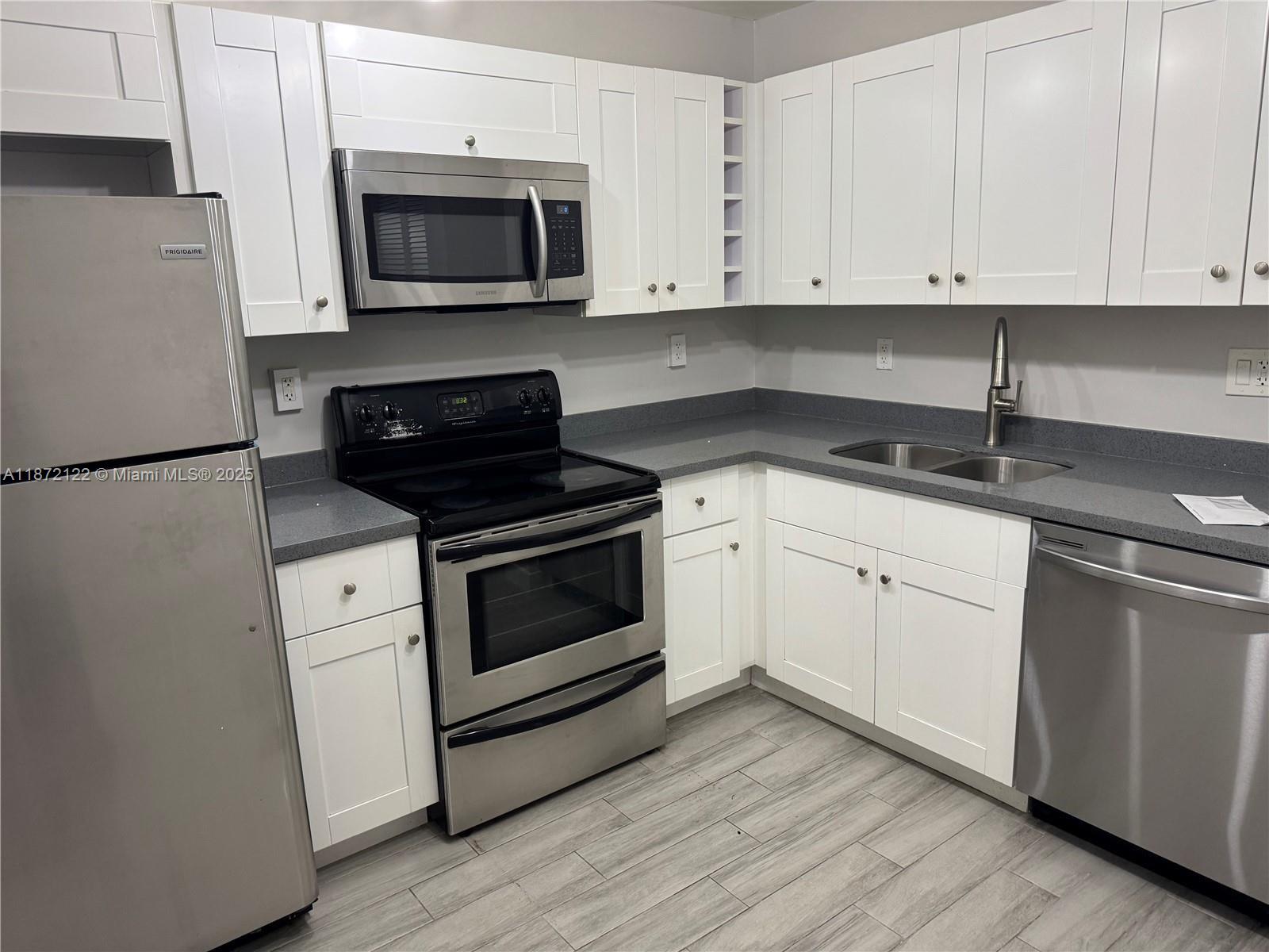 BELASERA AT PINE ISLAND C - Residential