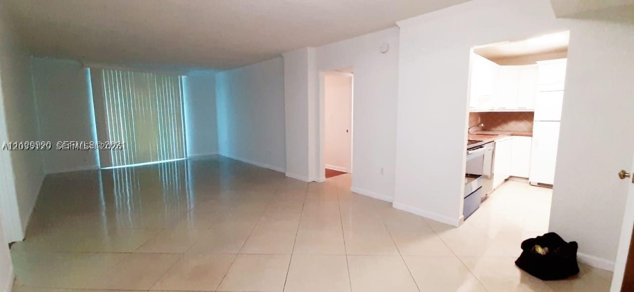 HARBOUR POINTE OF MIAMI C - Residential