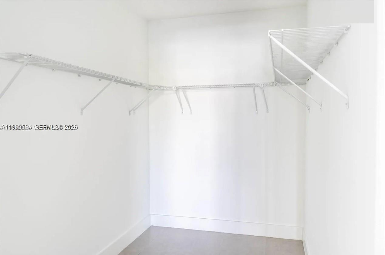 DANIA PLACE PLACE - Residential
