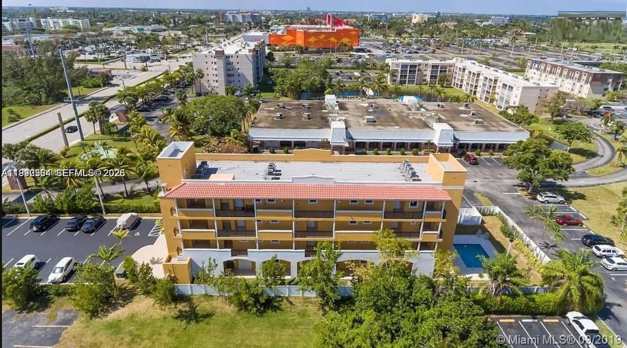 DANIA PLACE PLACE - Residential