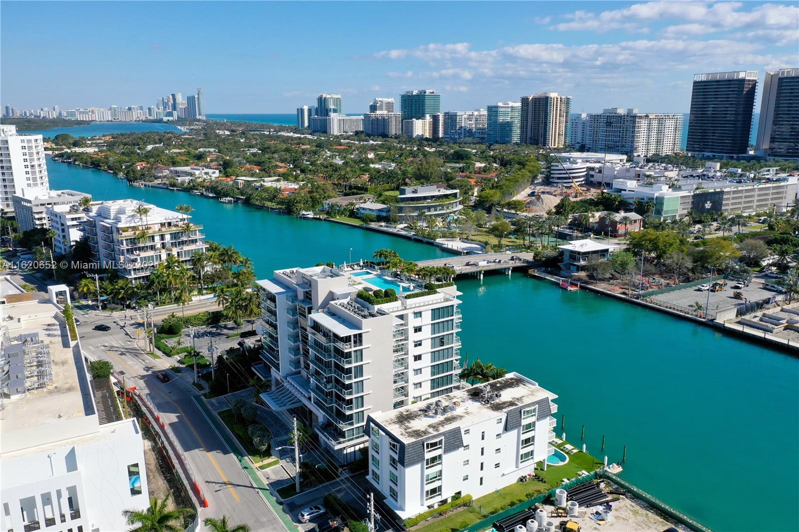 BAY HARBOUR ISLAND - Residential