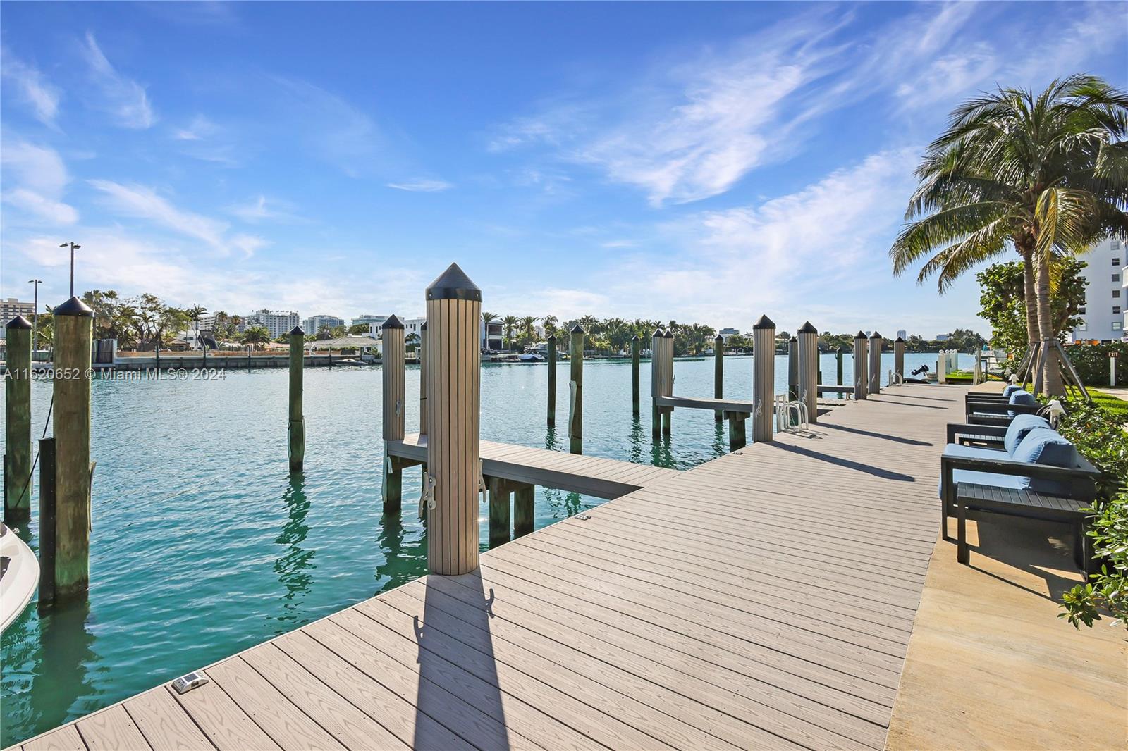 BAY HARBOUR ISLAND - Residential