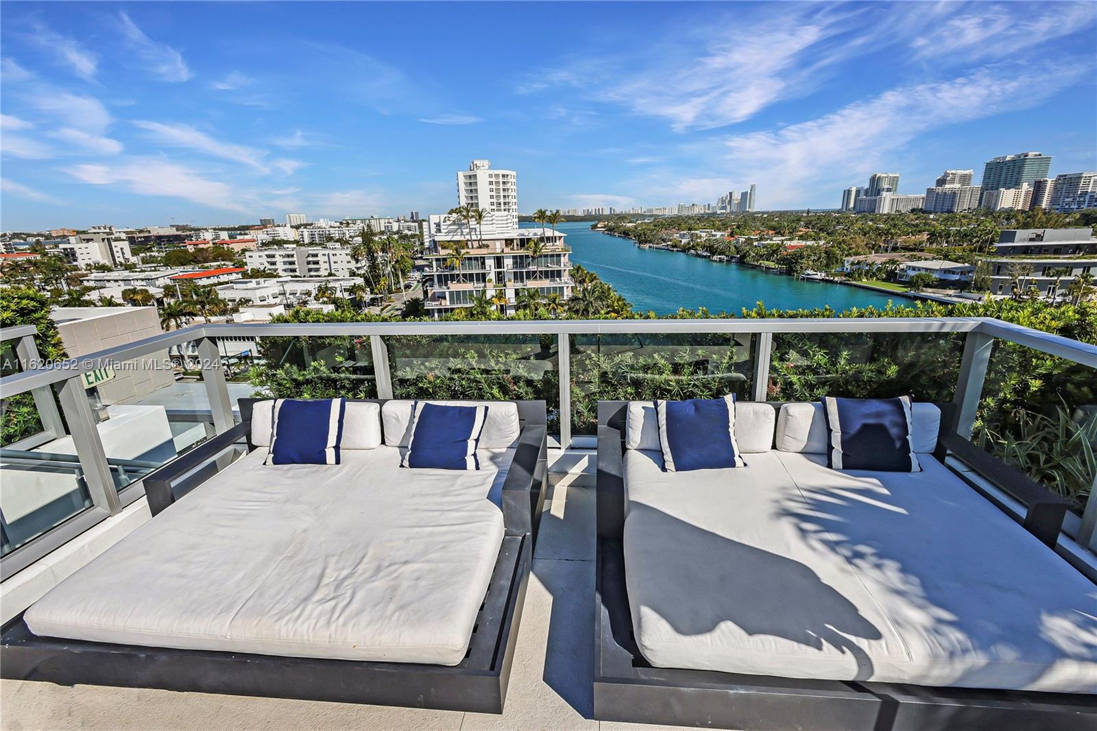 BAY HARBOUR ISLAND - Residential
