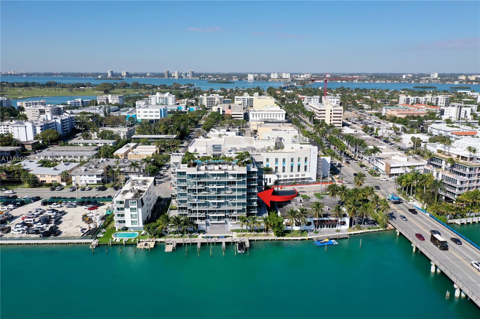 BAY HARBOUR ISLAND - Residential