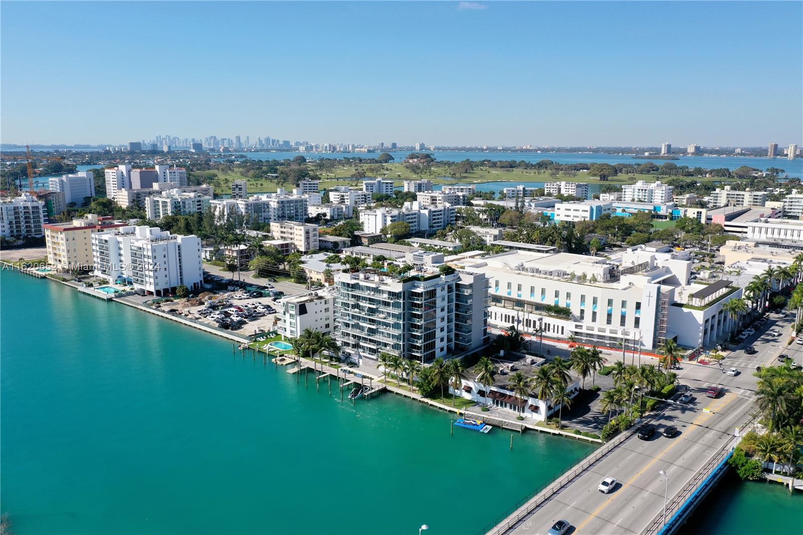 BAY HARBOUR ISLAND - Residential