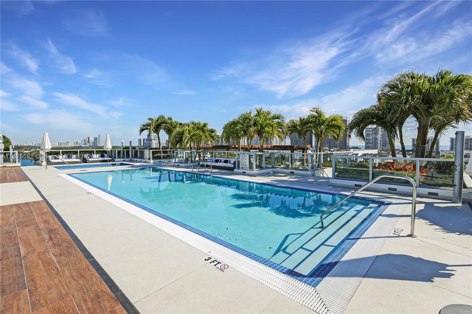 BAY HARBOUR ISLAND - Residential
