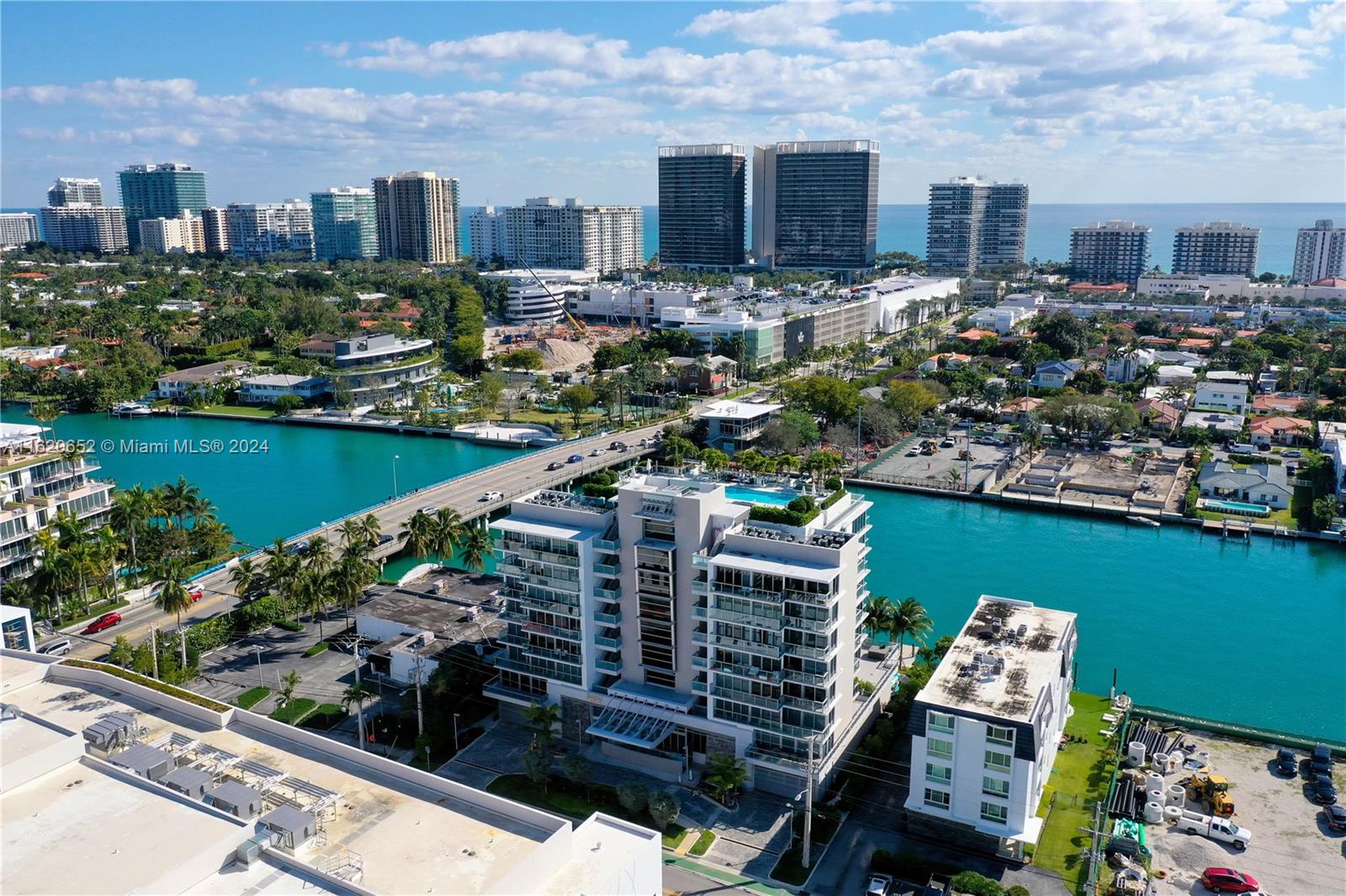 BAY HARBOUR ISLAND - Residential