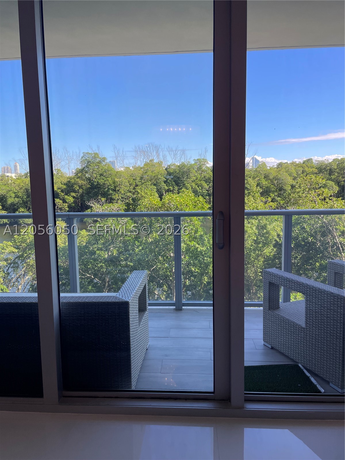 THE HARBOUR SOUTH CONDO - Residential
