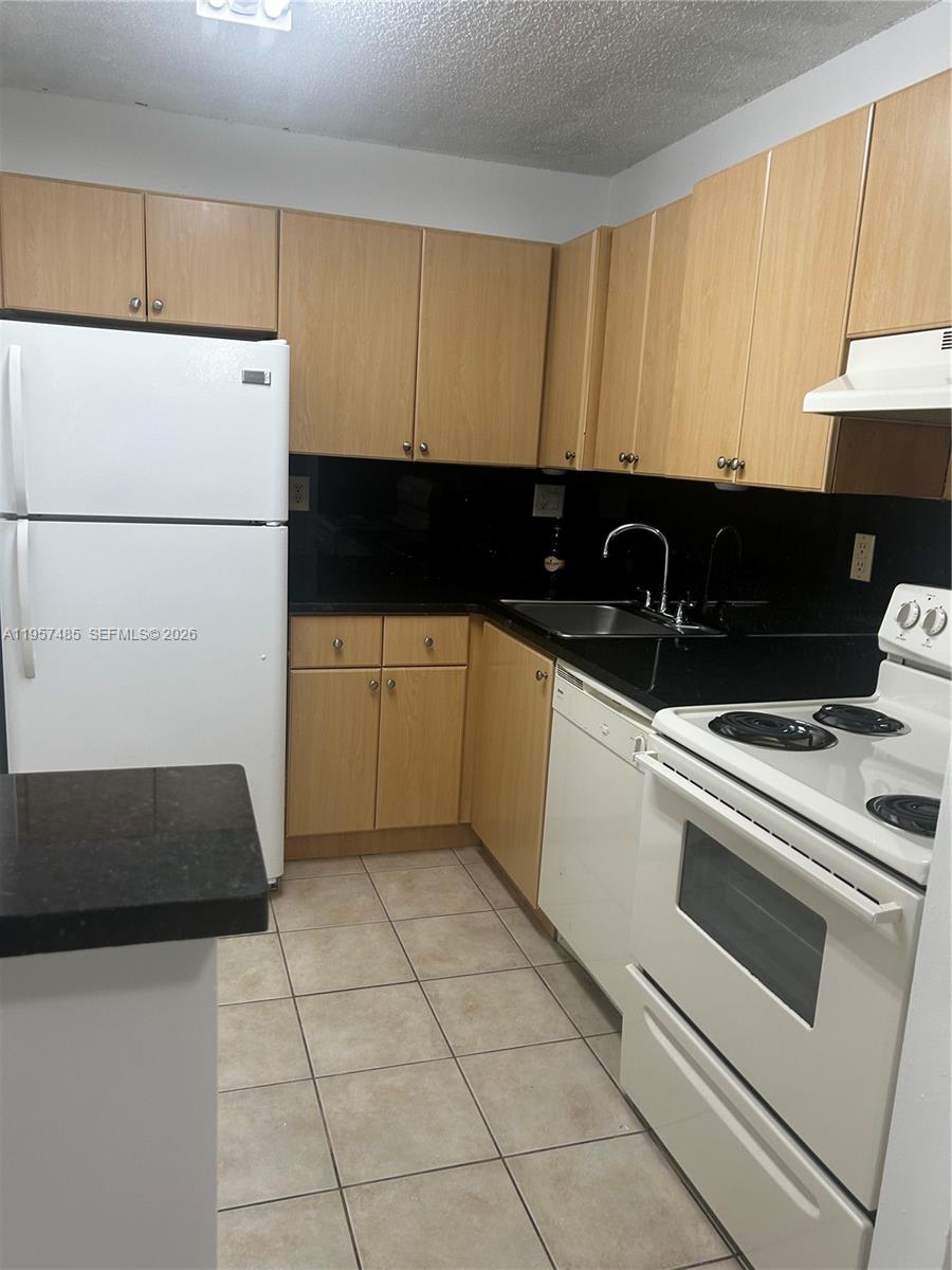 VILLA BELLINI CONDO - Residential Lease