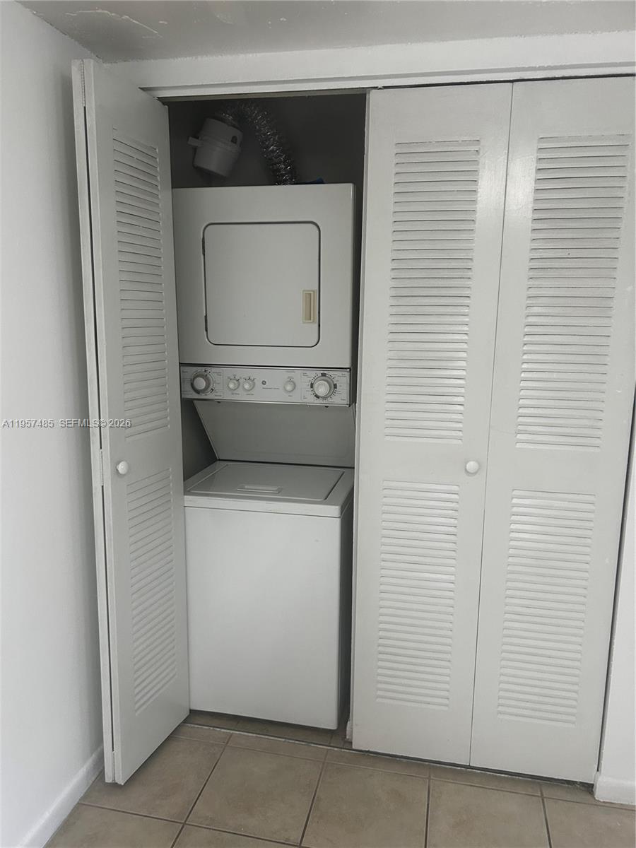 VILLA BELLINI CONDO - Residential Lease