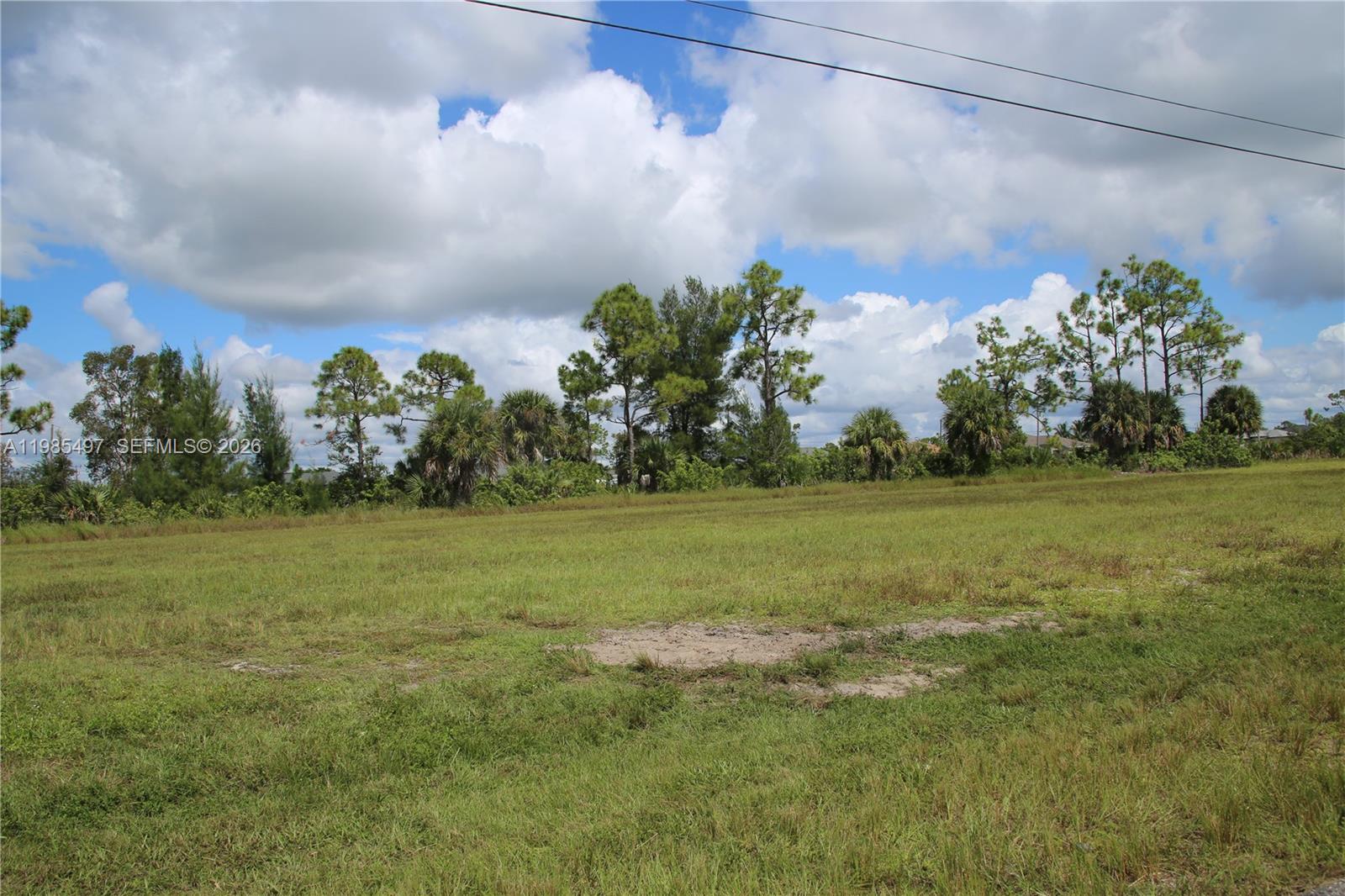CAPE CORAL - Land