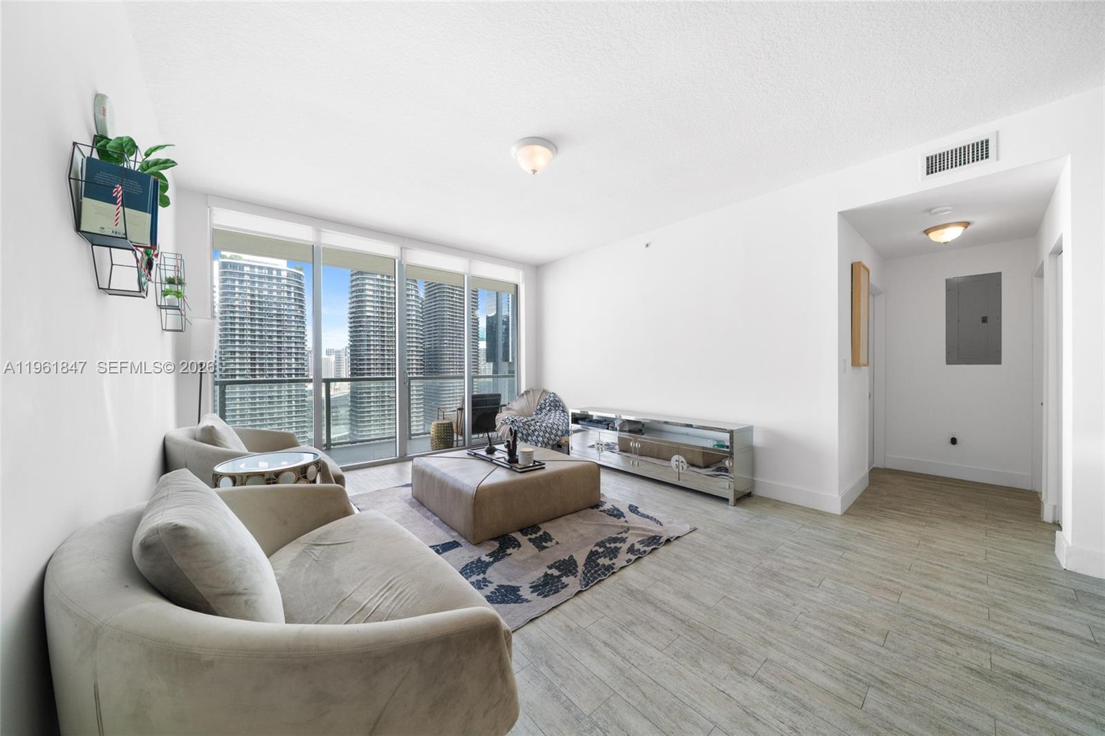 THE AXIS ON BRICKELL II C - Residential