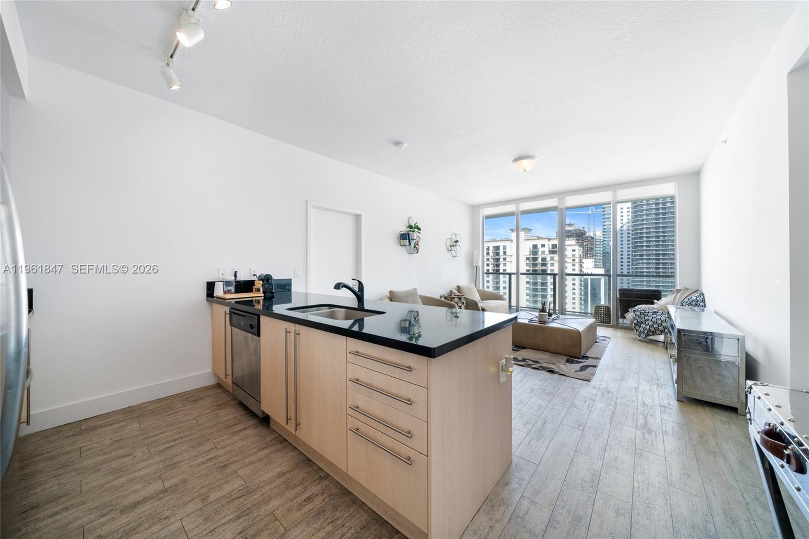 THE AXIS ON BRICKELL II C - Residential