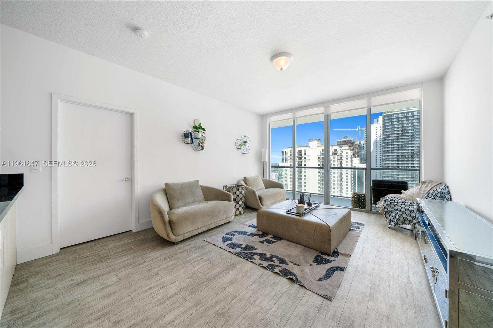 THE AXIS ON BRICKELL II C - Residential