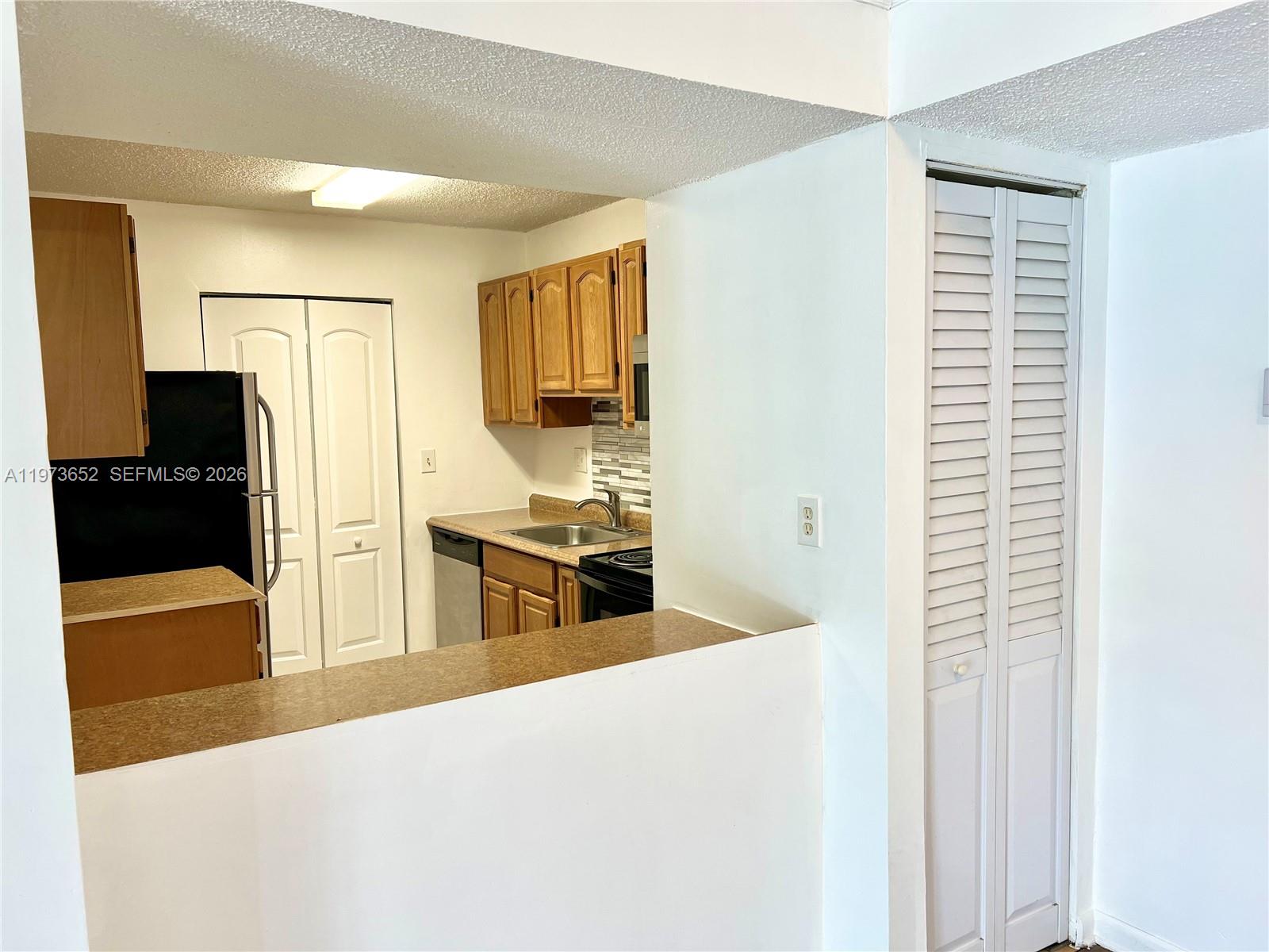 CARMEL LAKES CONDO NO 9 - Residential Lease