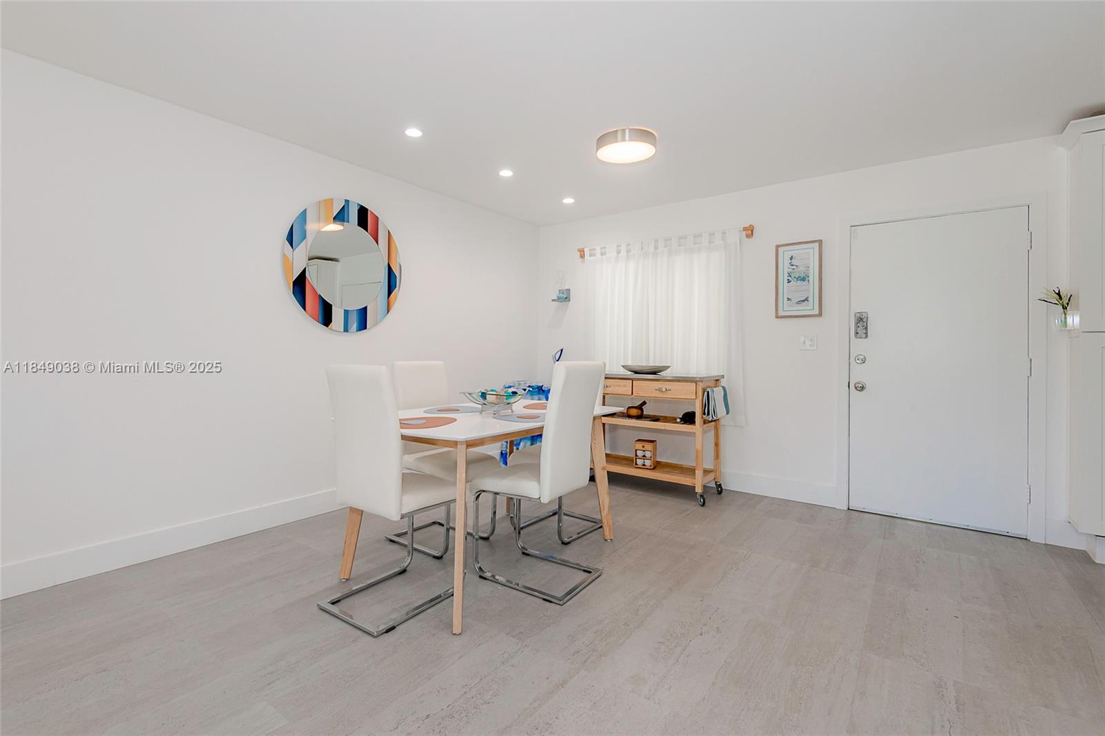 LIDO BAY - Residential