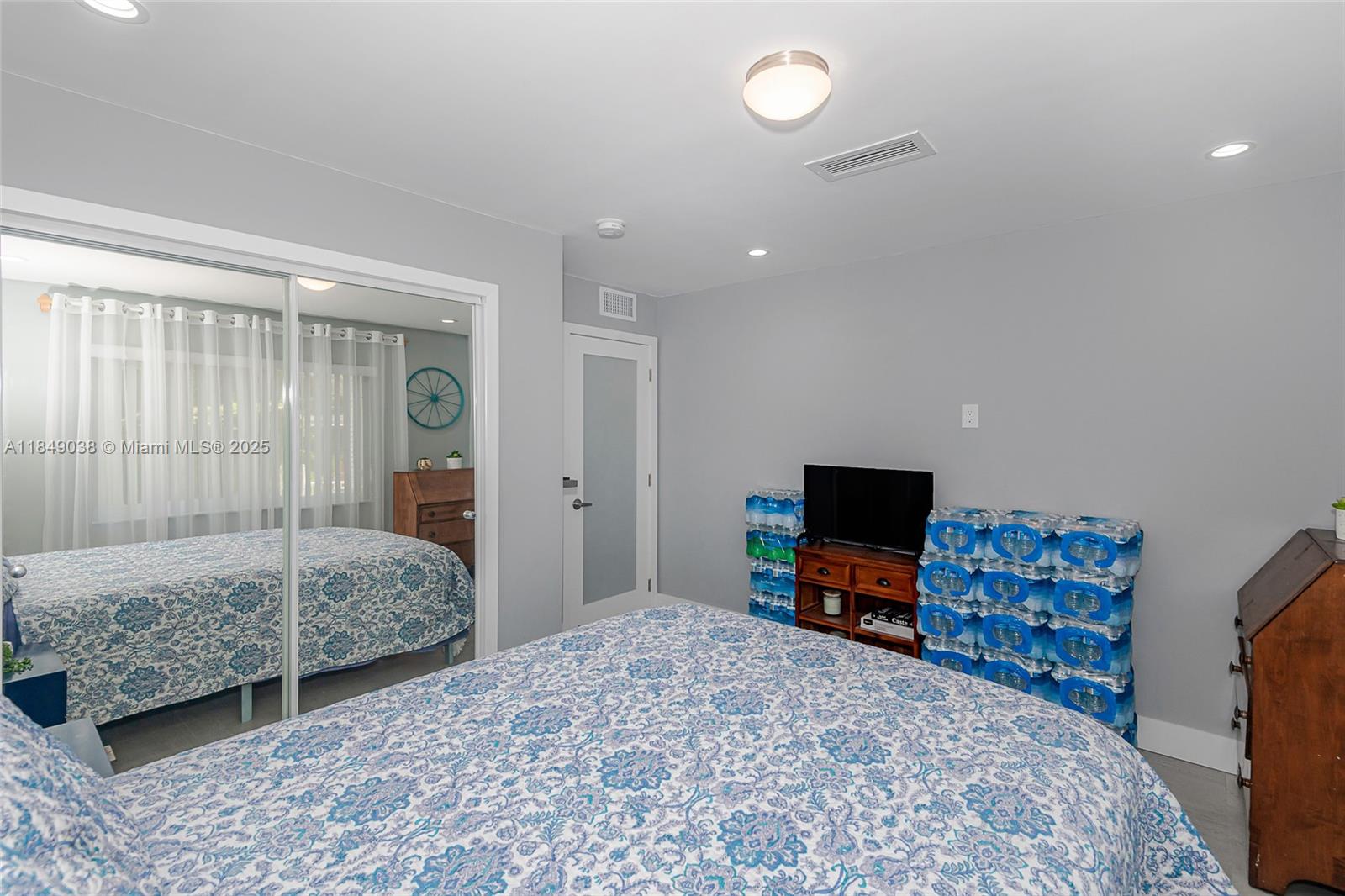 LIDO BAY - Residential