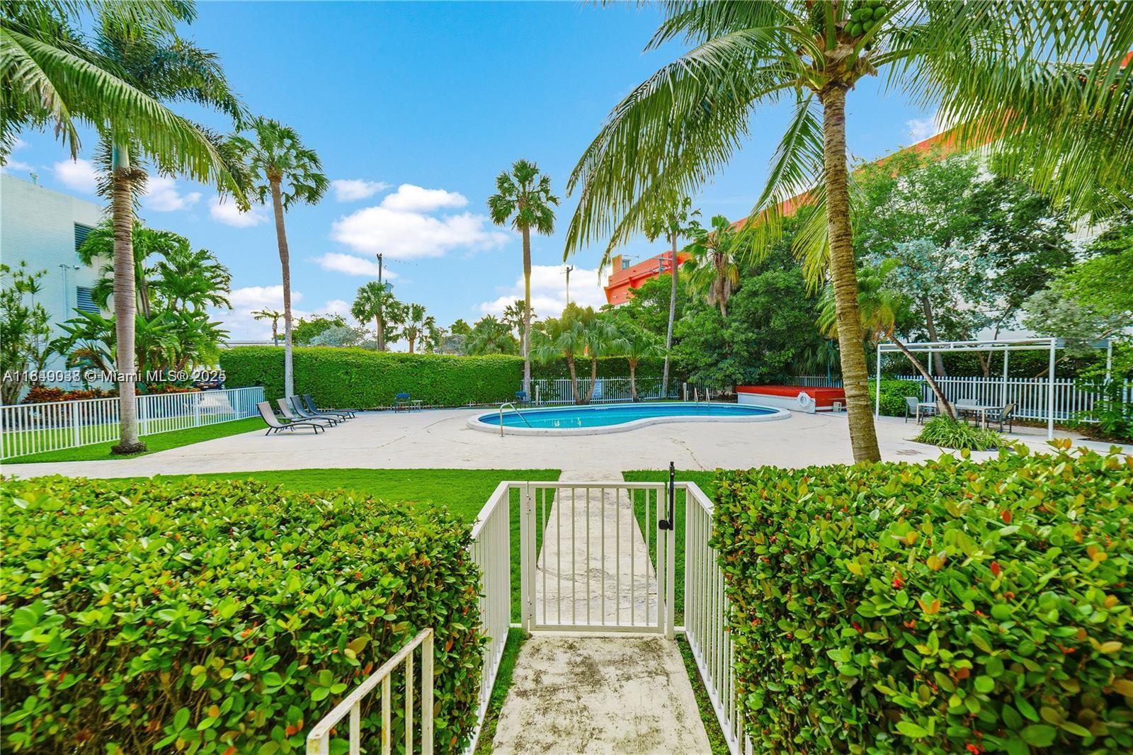 LIDO BAY - Residential