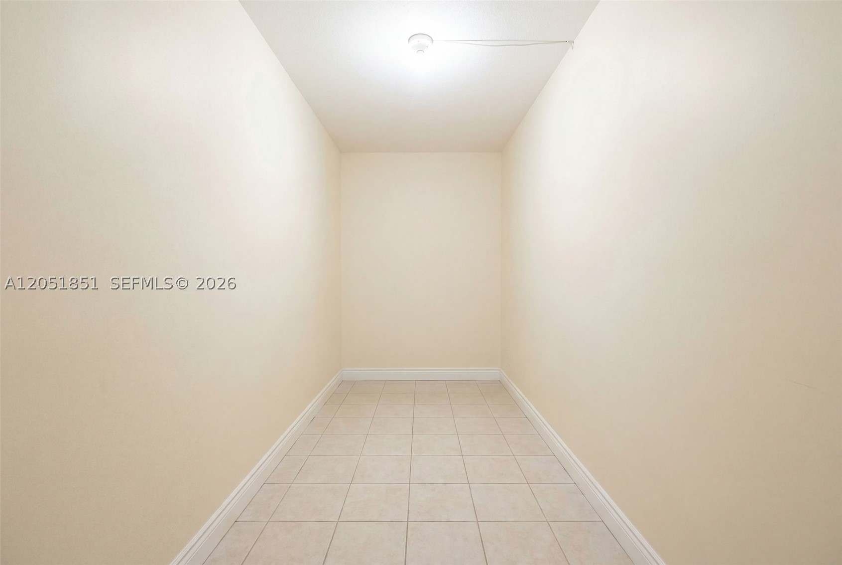 SUTTON HOUSE CONDO - Residential Lease