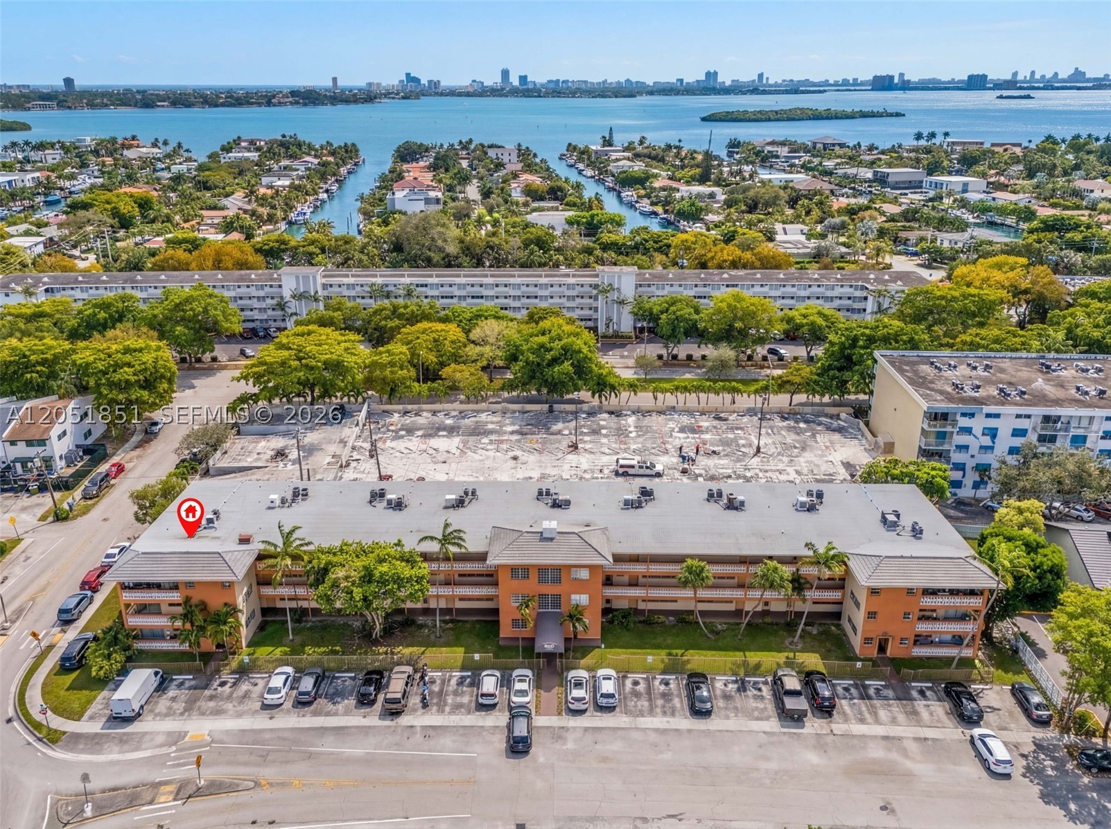 SUTTON HOUSE CONDO - Residential Lease