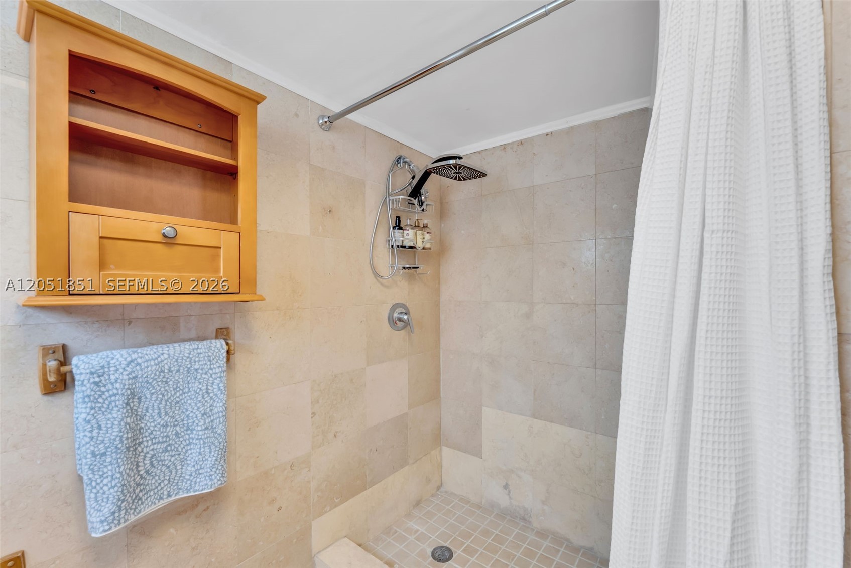 SUTTON HOUSE CONDO - Residential Lease
