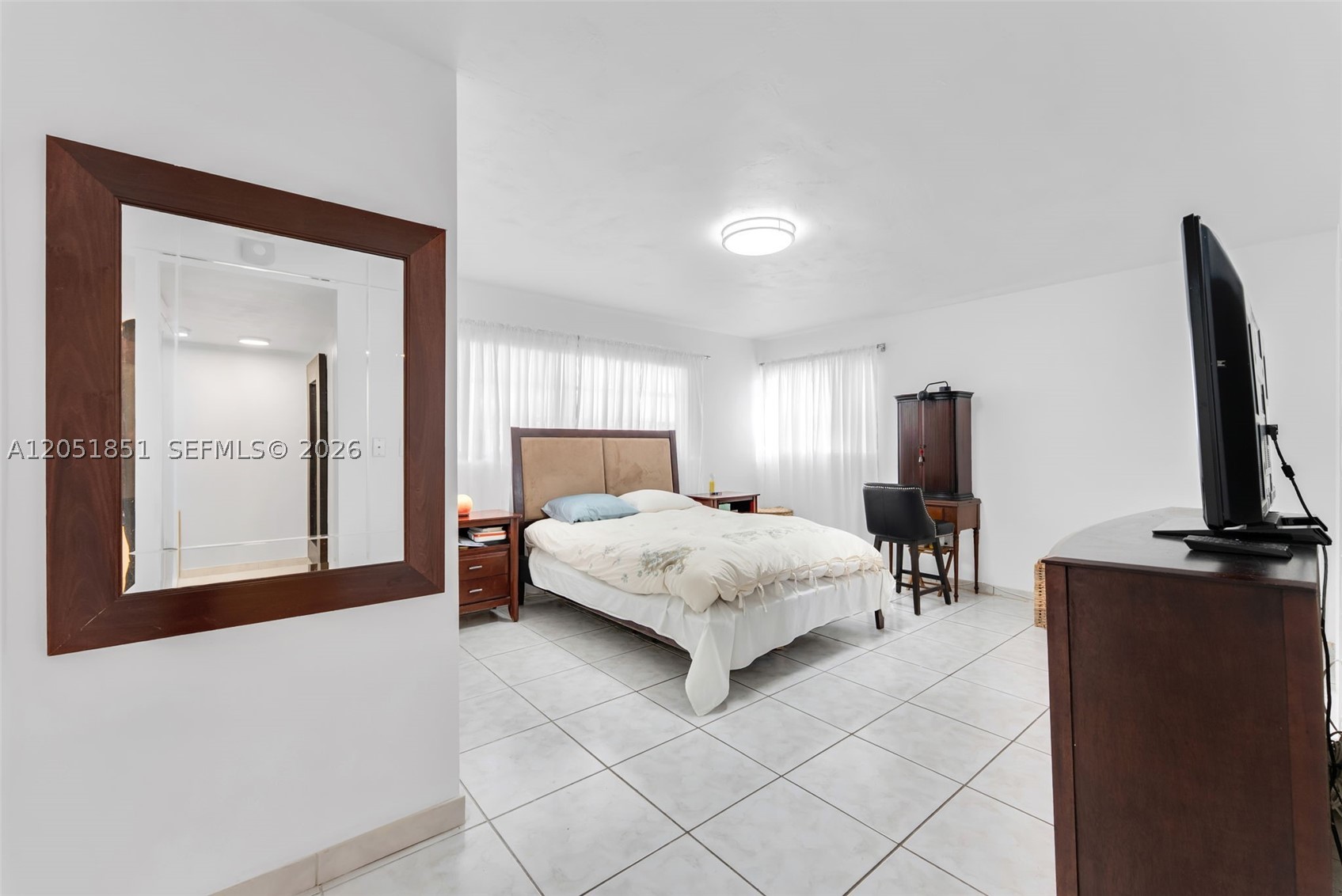 SUTTON HOUSE CONDO - Residential Lease
