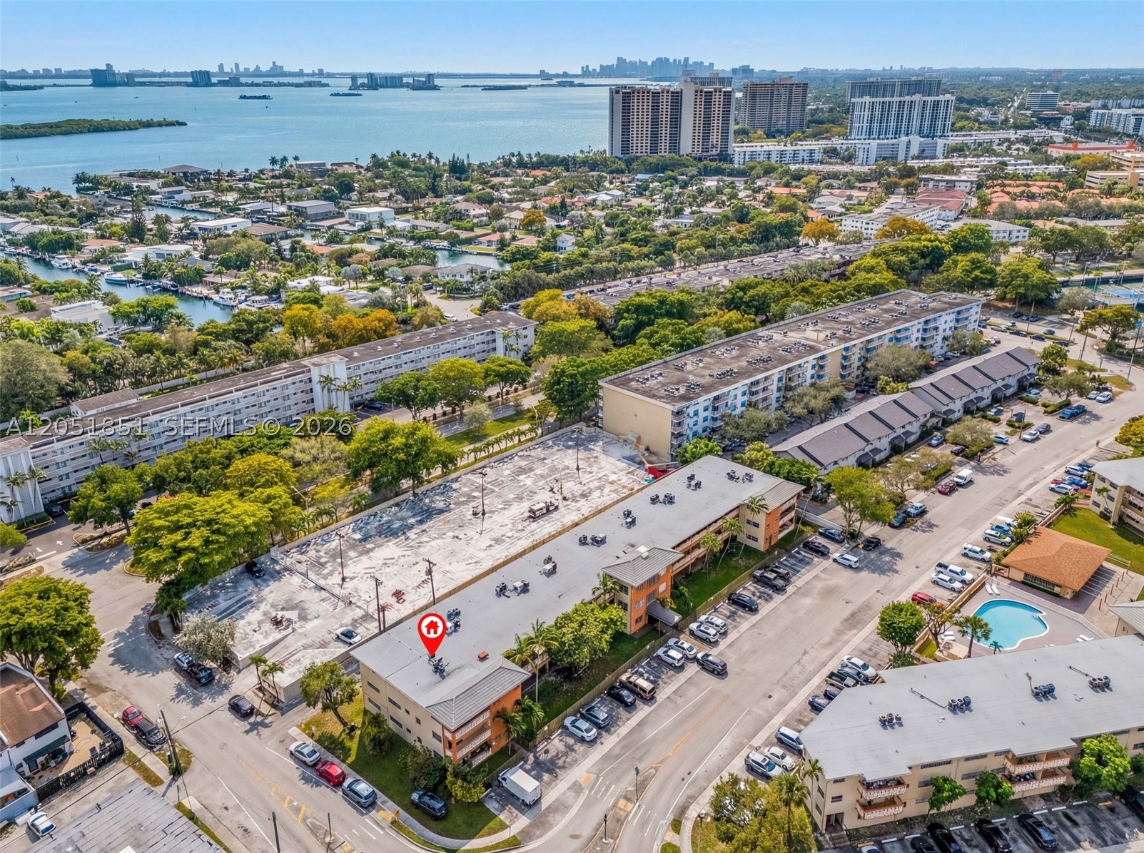 SUTTON HOUSE CONDO - Residential Lease