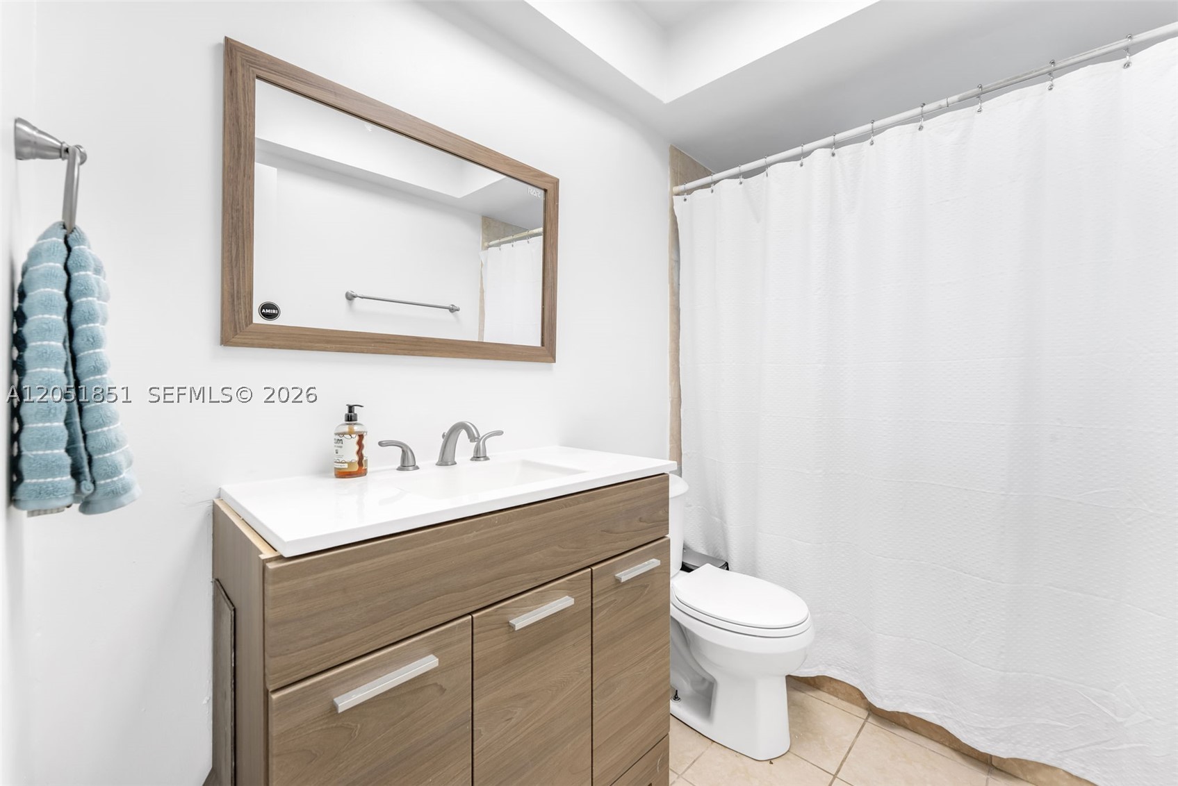 SUTTON HOUSE CONDO - Residential Lease