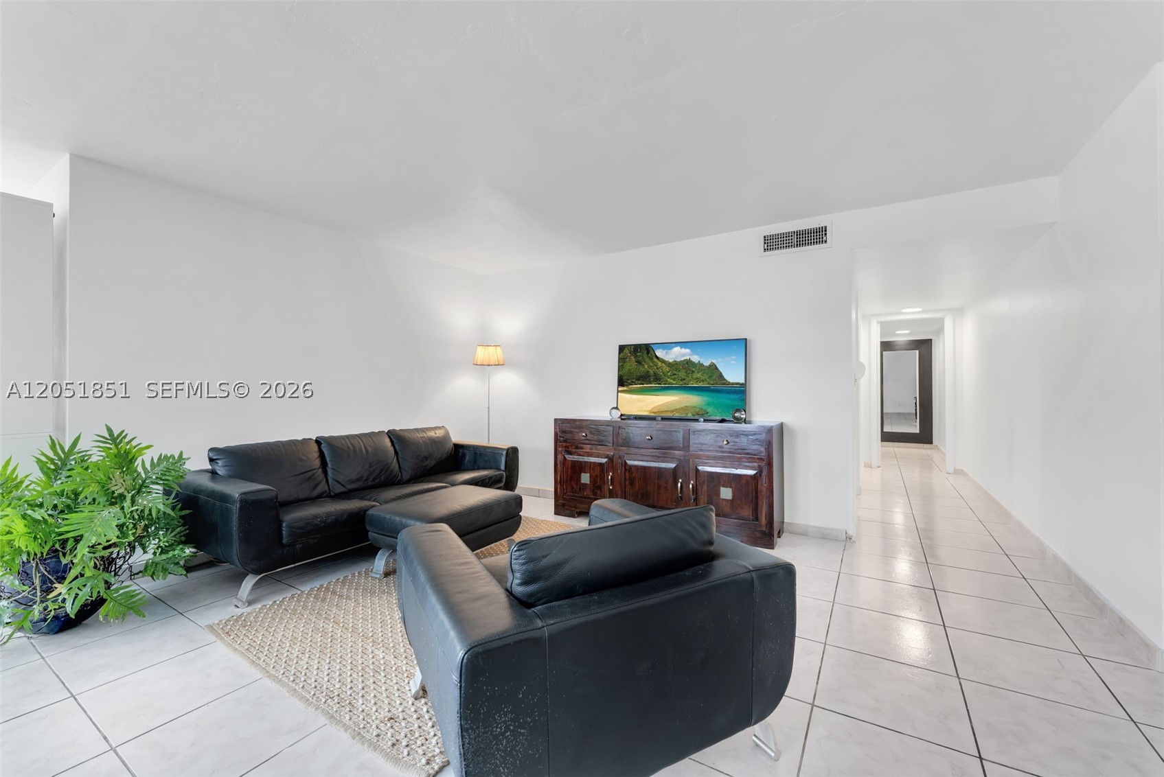 SUTTON HOUSE CONDO - Residential Lease