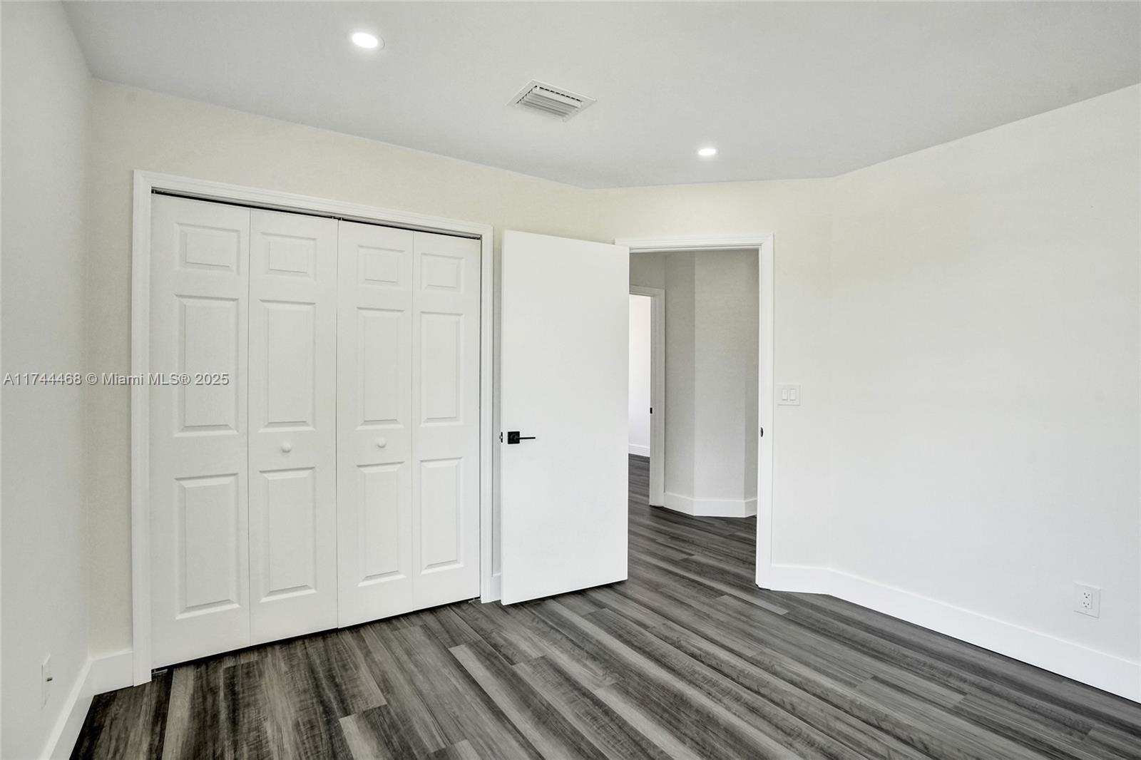 SILVER LAKES AT PEMBROKE - Residential