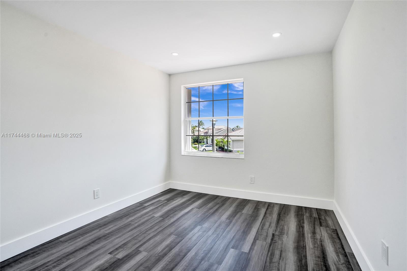 SILVER LAKES AT PEMBROKE - Residential